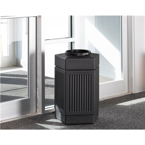 Safco Canmeleon™ Pentagon Trash Can, Plastic, 30 Gallon